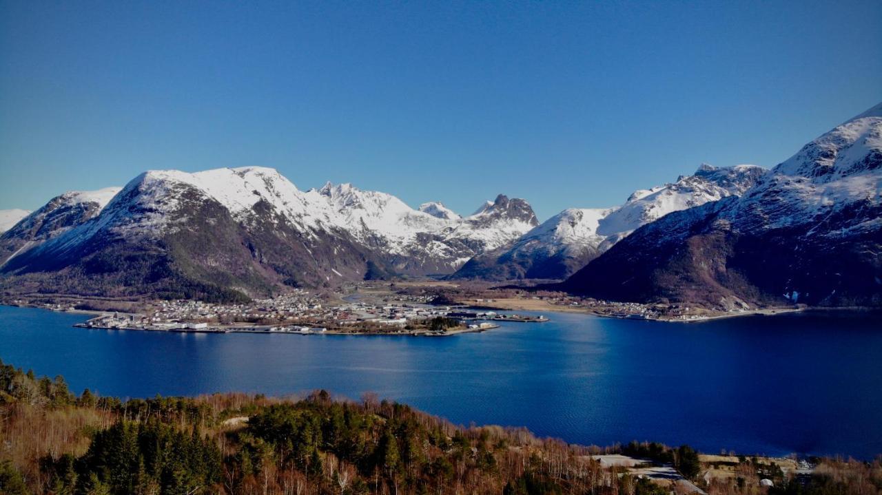 Andalsnes Sentrum 1-Room Apartment No3 Dış mekan fotoğraf